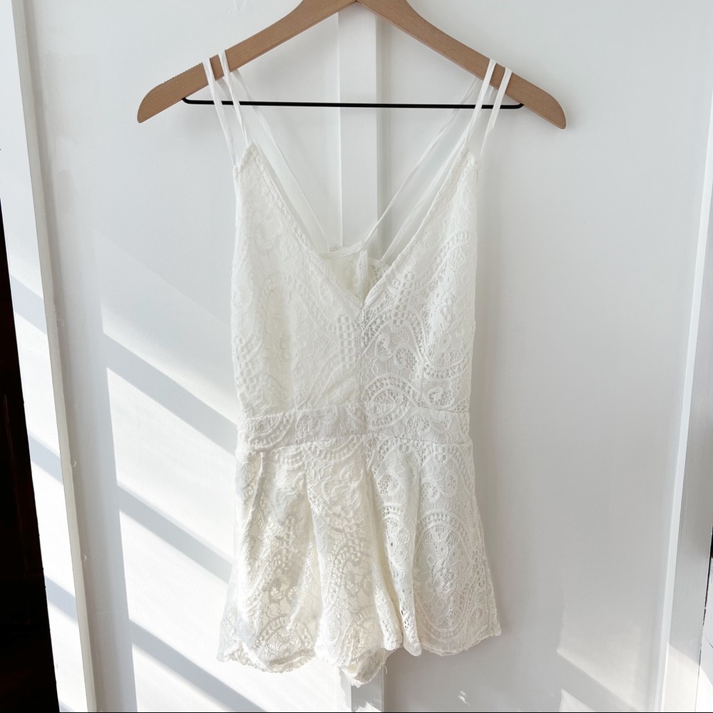 KENDALL AND KYLIE white lace romper